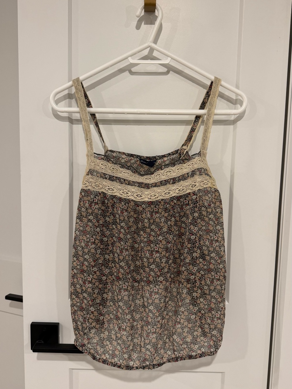 American Eagle Floral Lace Trim Sleeveless Top - Cream & Multicolor